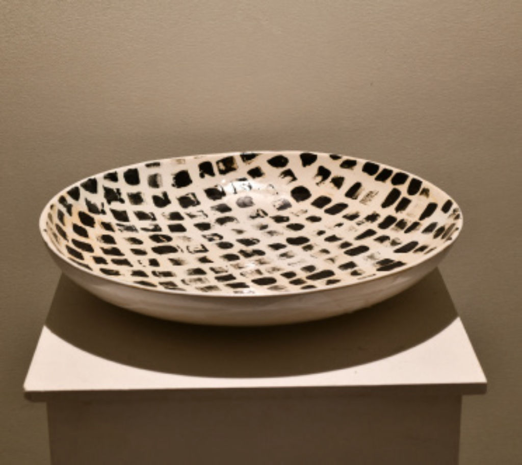 'Keramikfat', ett konstverk av Stina Arvas