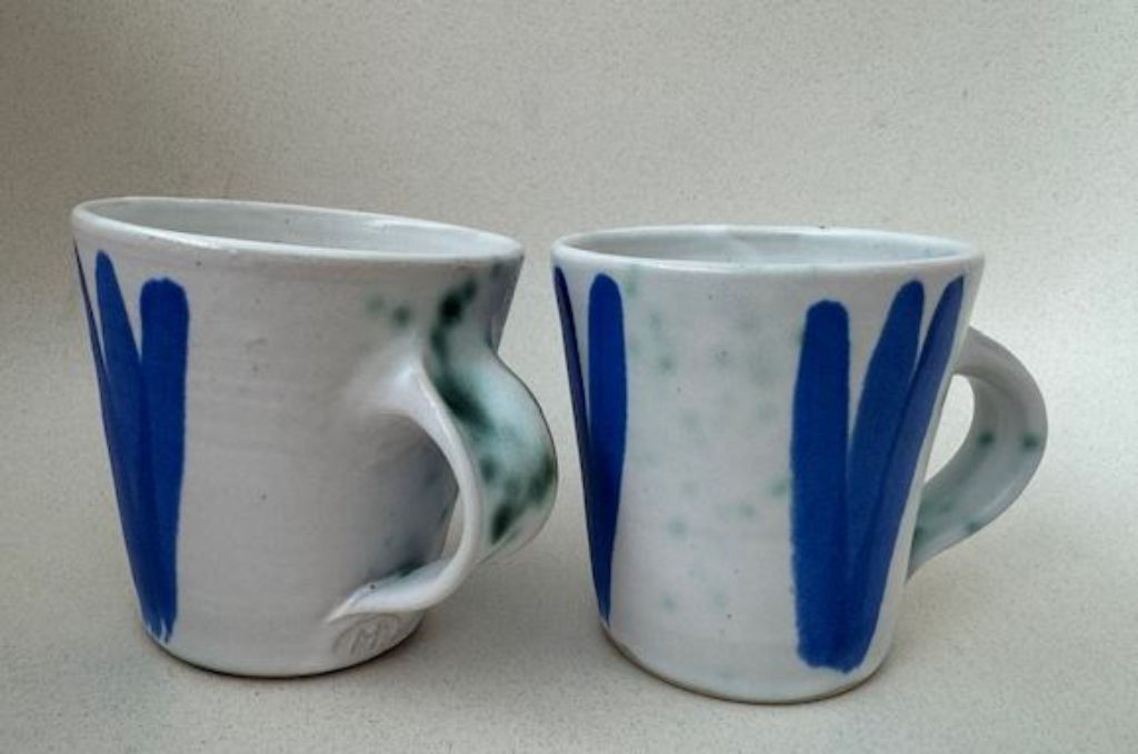 'Buggar med blått', ett konstverk av Meta Braconier