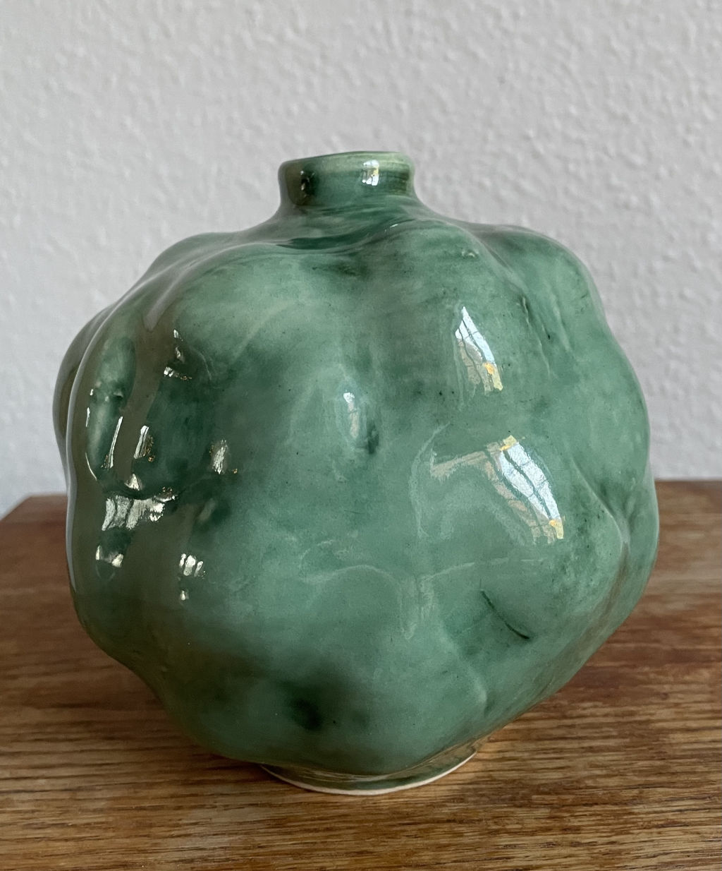 'Vas', 2024, ett konstverk av Pia Ulfendahl